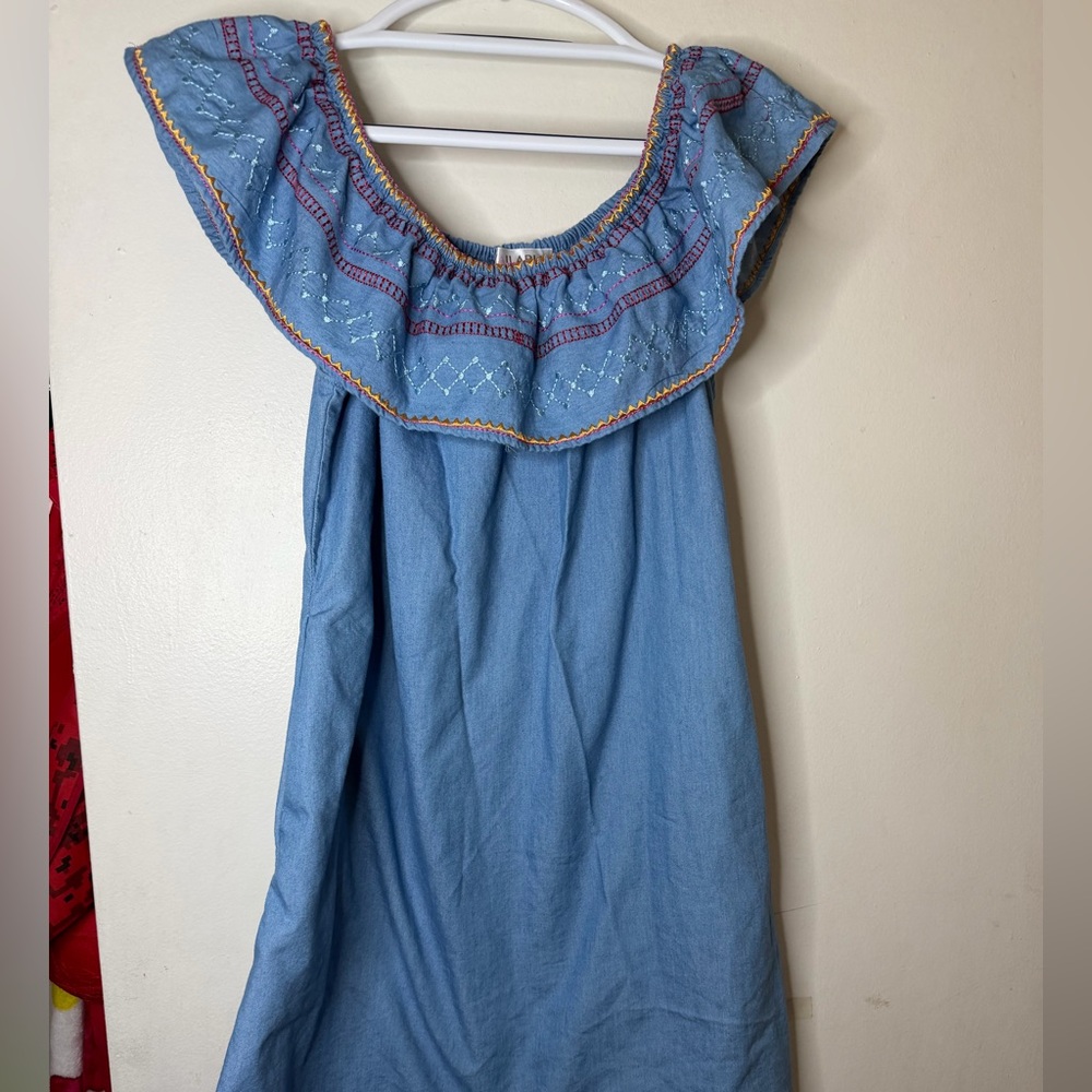 Available Blue Embroidered Chambray Boho Tunic Dress Size Large - Picture 2 of 9